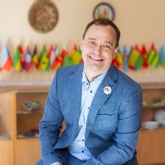 Медведев Станислав